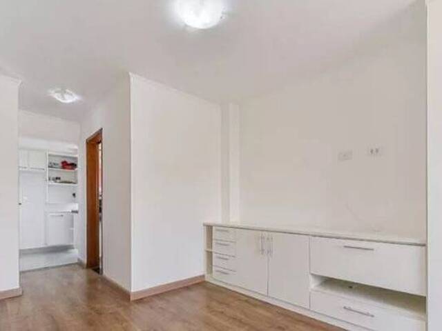 Venda em Vila Firmiano Pinto - São Paulo